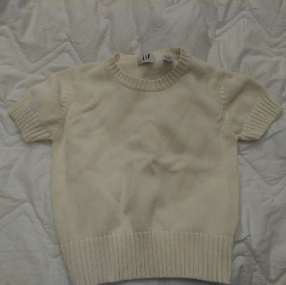 Gap shirt